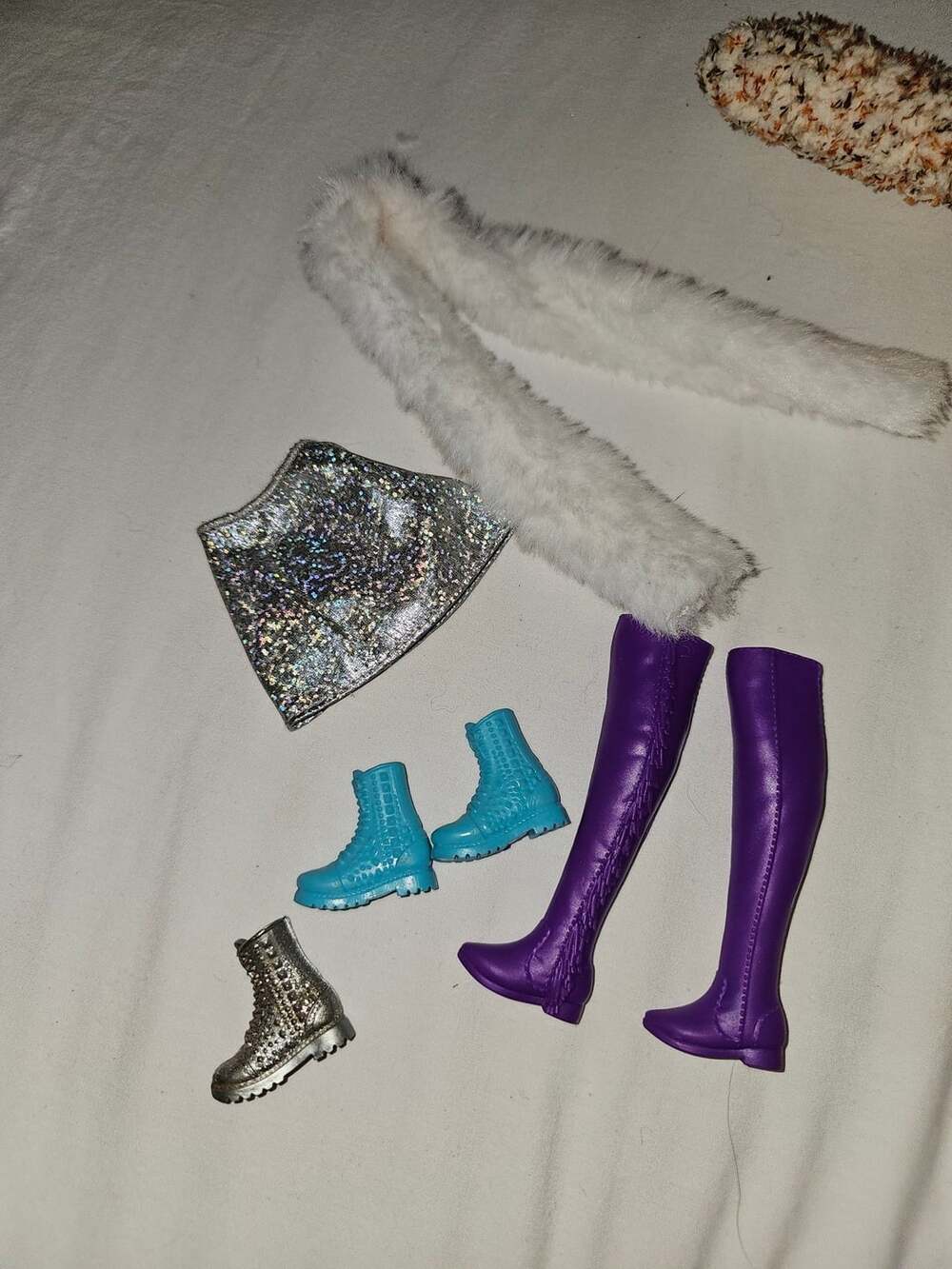 Barbie Fashion Clothes Skirt Fur Scarf And Boots Lot